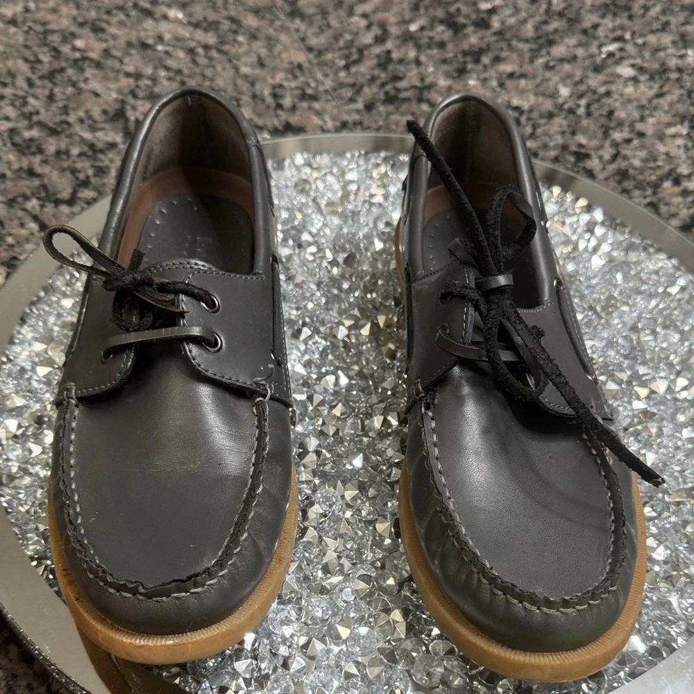 BED|STU Gray Leather Boat Shoes with Gum Sole EUC 9.5